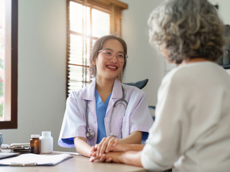 ginecologista especialista em menopausa em Salvador e exame